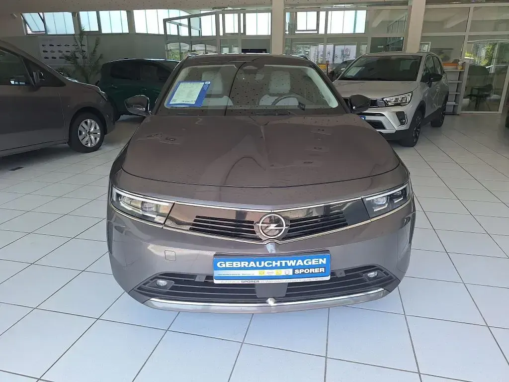 Gebraucht Opel Astra Business Elegance 181 PS (133 kW) 2022 Vulkan grau metallic Kleinwagen