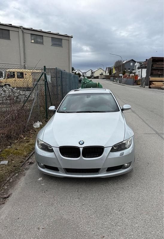 Gebraucht BMW 335 Performance 306 PS (225 kW) 2007 Silber Coupé