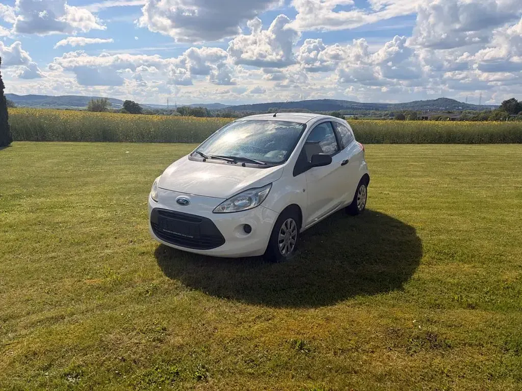Gebraucht Ford Ka Trend 69 PS (50 kW) 2010 Weiß Kleinwagen