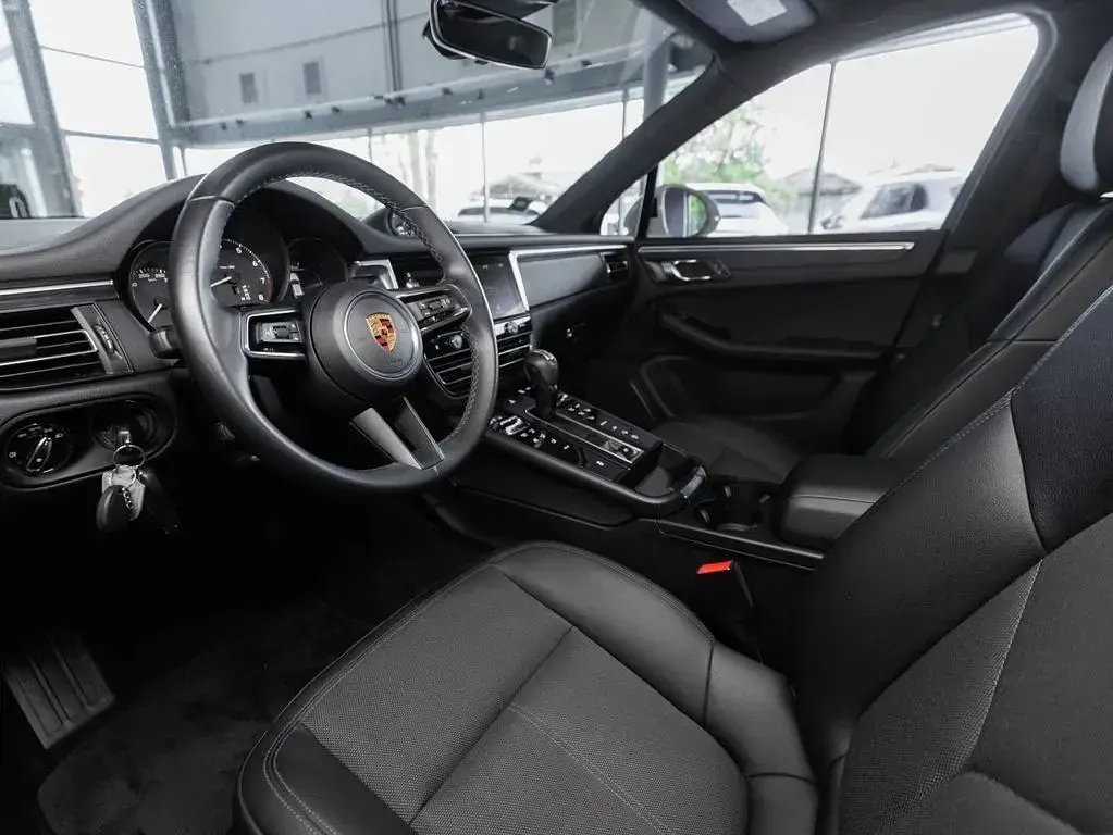 Gebraucht Porsche Macan 265 PS (194 kW) 2022 Grau SUV