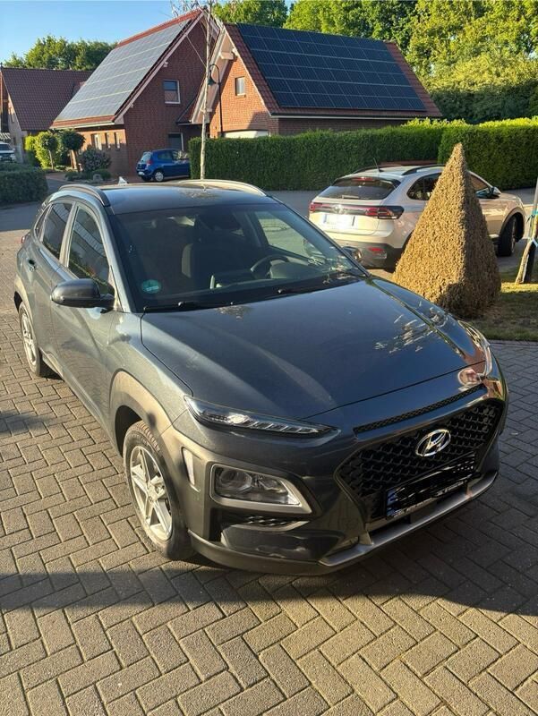 Grau Gebraucht 2018 Hyundai Kona Turbo SUV | 10.000 € (Fairer Preis) - Bild 1/4