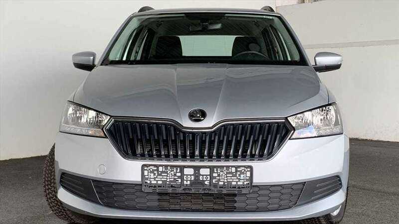 Gebraucht Skoda Fabia Ambition 95 PS (69 kW) 2022 Silber Kleinwagen