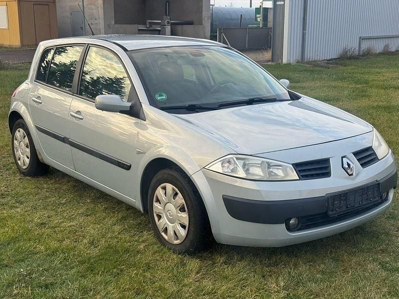 Silber Gebraucht 2003 Renault Mégane II Authentique Limousine | 600 € (Superpreis) - Bild 1/4