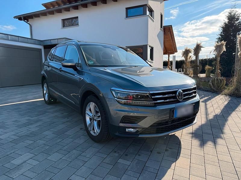 Gebraucht VW Tiguan Allspace 190 PS (139 kW) 2018 Grau SUV