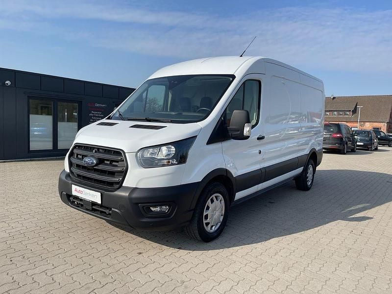 Gebraucht Ford Transit Trend 131 PS (96 kW) 2023 Weiß Van / Kleinbus