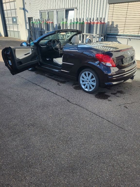 Braun Gebraucht 2014 Peugeot 207 Cabrio | 6.950 € (Fairer Preis) - Bild 1/4