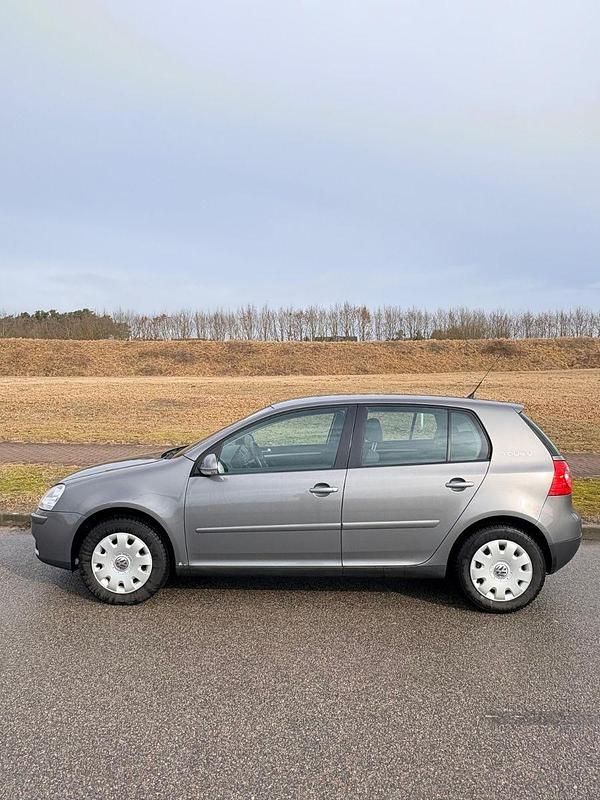 Gebraucht VW Golf V 102 PS (75 kW) 2007 Grau Limousine
