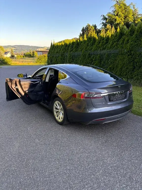 Gebraucht Tesla Model S 309 kW (421 PS) 2015 Grau Kleinwagen