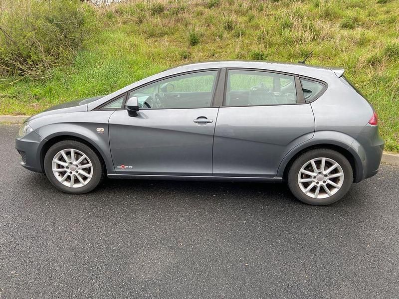 Gebraucht Seat Leon Copa 125 PS (91 kW) 2012 Grau Limousine