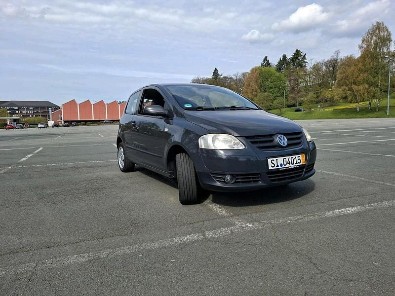 Second-hand VW Fox 55 CP (40 kW) 2005 Gri Hatchback