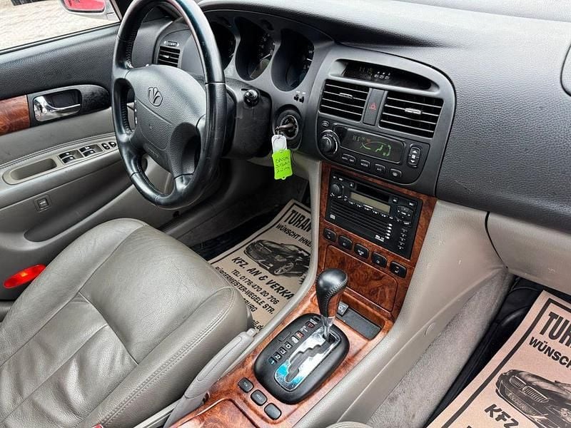 Second-hand Chevrolet Evanda 131 CP (96 kW) 2005 Argintiu Berlinǎ