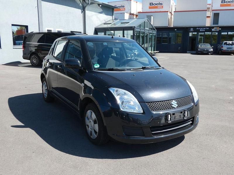 Second-hand Suzuki Swift 92 CP (67 kW) 2010 Negru Hatchback