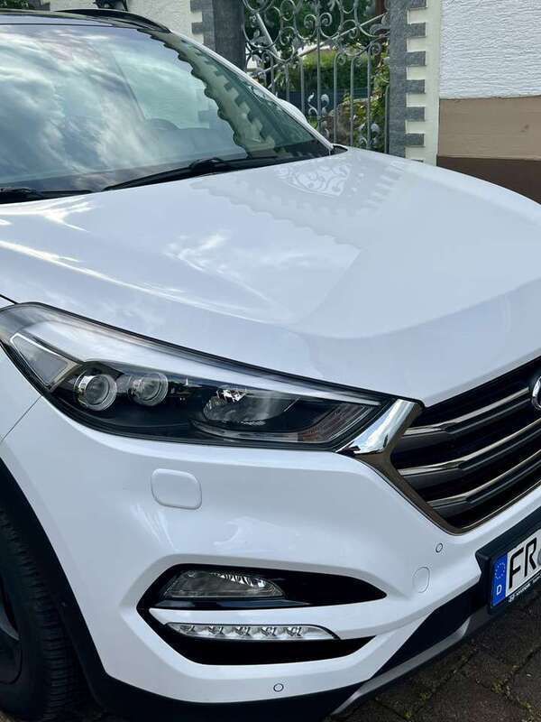 Weiß Gebraucht 2015 Hyundai Tucson Premium SUV | 17.200 € (Fairer Preis) - Bild 1/4