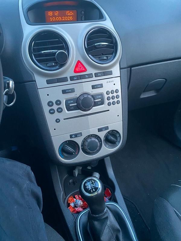 Gebraucht Opel Corsa 80 PS (58 kW) 2007 Schwarz Kleinwagen