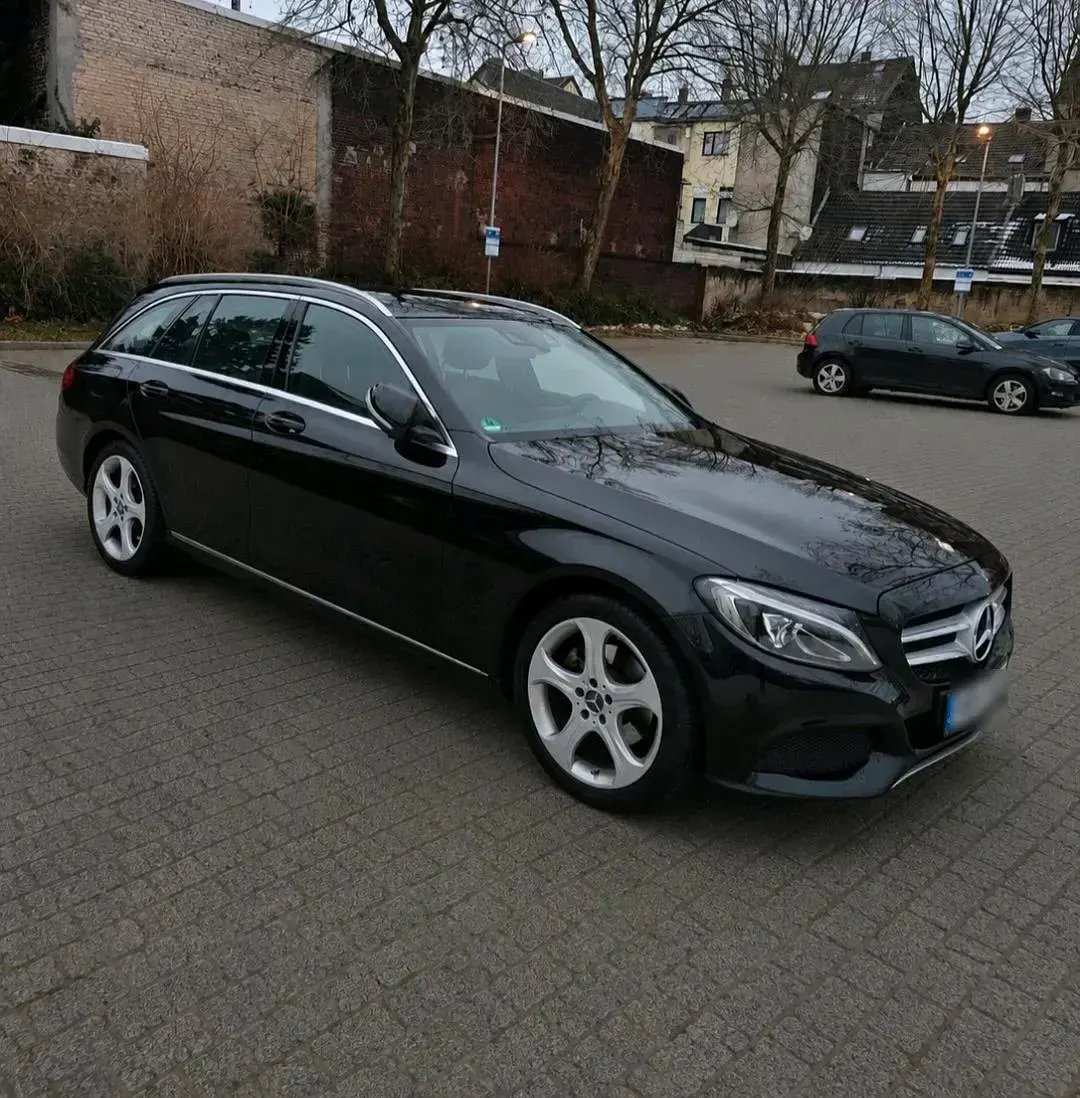 Gebraucht Mercedes C220 Avantgarde 170 PS (125 kW) 2014 Schwarz Kombi