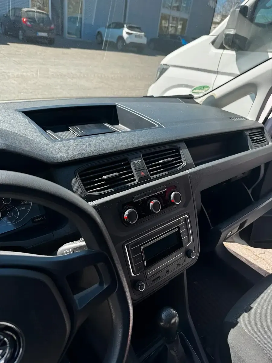 Gebraucht VW Caddy 102 PS (75 kW) 2019 Weiß Van / Kleinbus