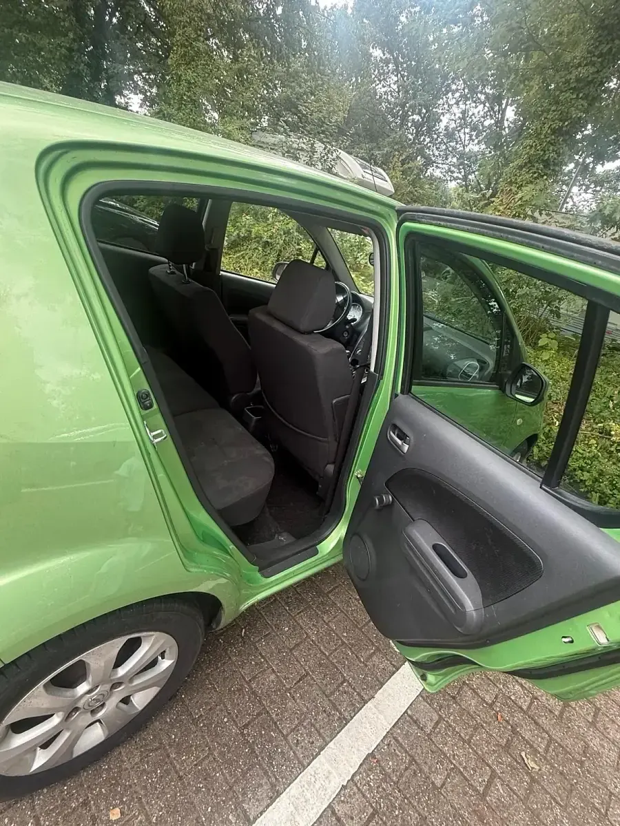 Gebraucht Opel Agila 65 PS (47 kW) 2008 Grün Kleinwagen