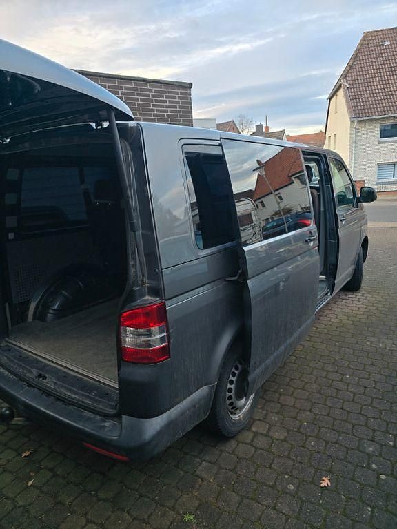 Gebraucht VW Transporter 140 PS (102 kW) 2015 Grau Van