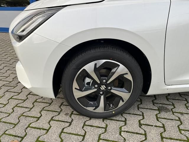 Neu Suzuki Swift Comfort+ 82 PS (60 kW) 2025 Weiß Limousine