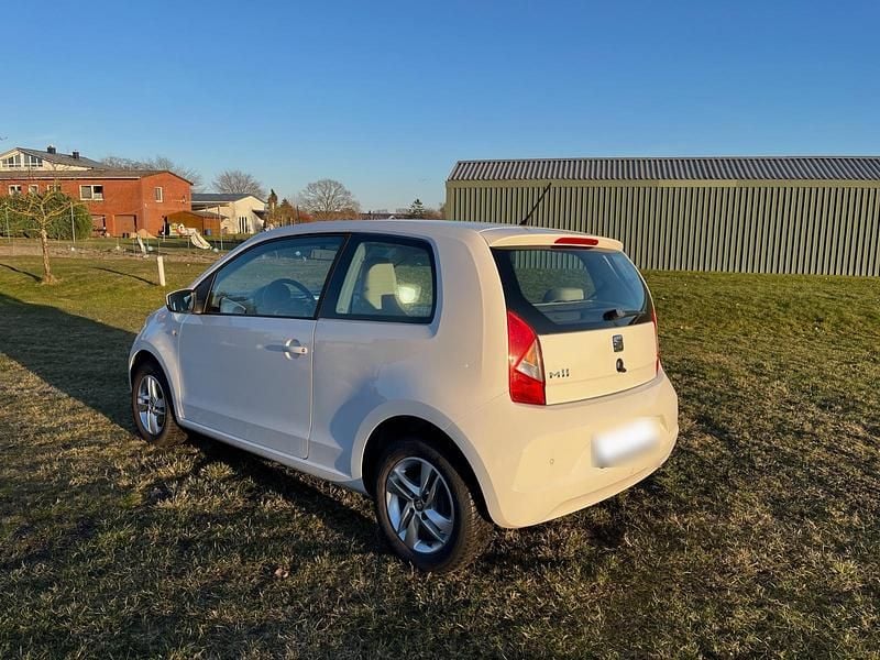 Gebraucht Seat Mii 60 PS (44 kW) 2015 Weiß Kleinwagen