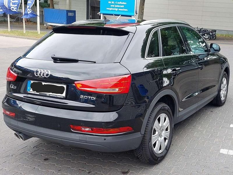Second-hand Audi Q3 120 CP (88 kW) 2016 Negru SUV