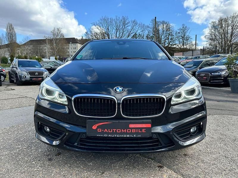 Gebraucht BMW 218 Advantage 136 PS (100 kW) 2018 Schwarz Kombi