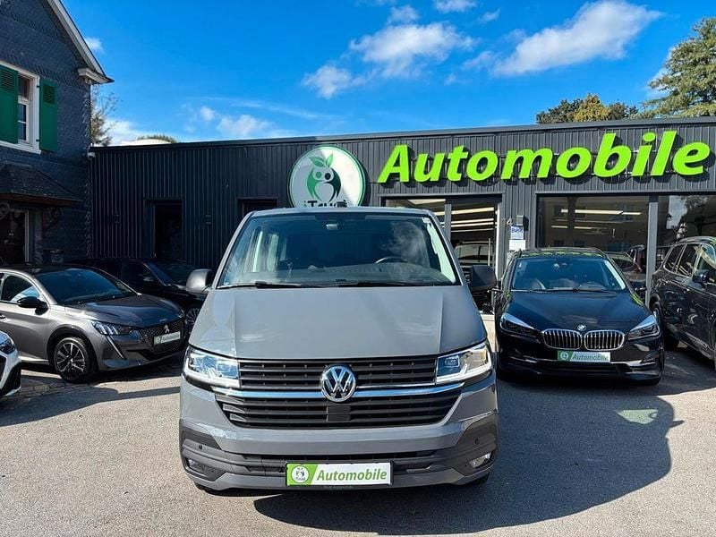 Gebraucht VW Multivan Trendline 150 PS (110 kW) 2020 Grau Van