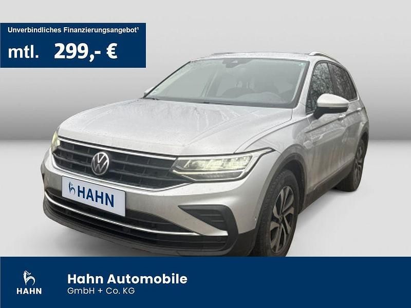 Silber Gebraucht 2021 VW Tiguan Active SUV | 21.930 € (Guter Preis) - Bild 1/3