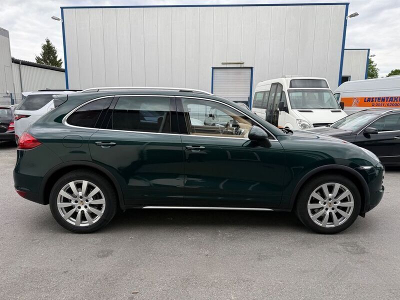 Gebraucht Porsche Cayenne 239 PS (175 kW) 2010 Grün SUV