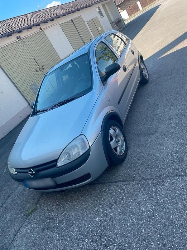Gebraucht Opel Corsa 75 PS (55 kW) 2001 Silber Kleinwagen