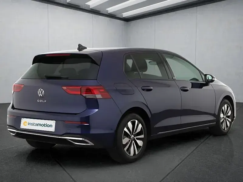 Gebraucht VW Golf VIII 150 PS (110 kW) 2024 Blau Kleinwagen