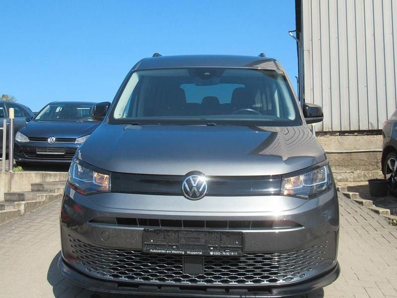 Gebraucht VW Caddy Maxi Basis 122 PS (89 kW) 2023 Grau Van / Kleinbus