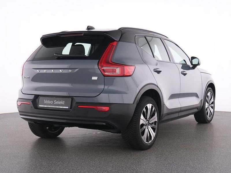 Gebraucht Volvo XC40 Plus 169 kW (231 PS) 2022 Grau thunder grey / metallic SUV