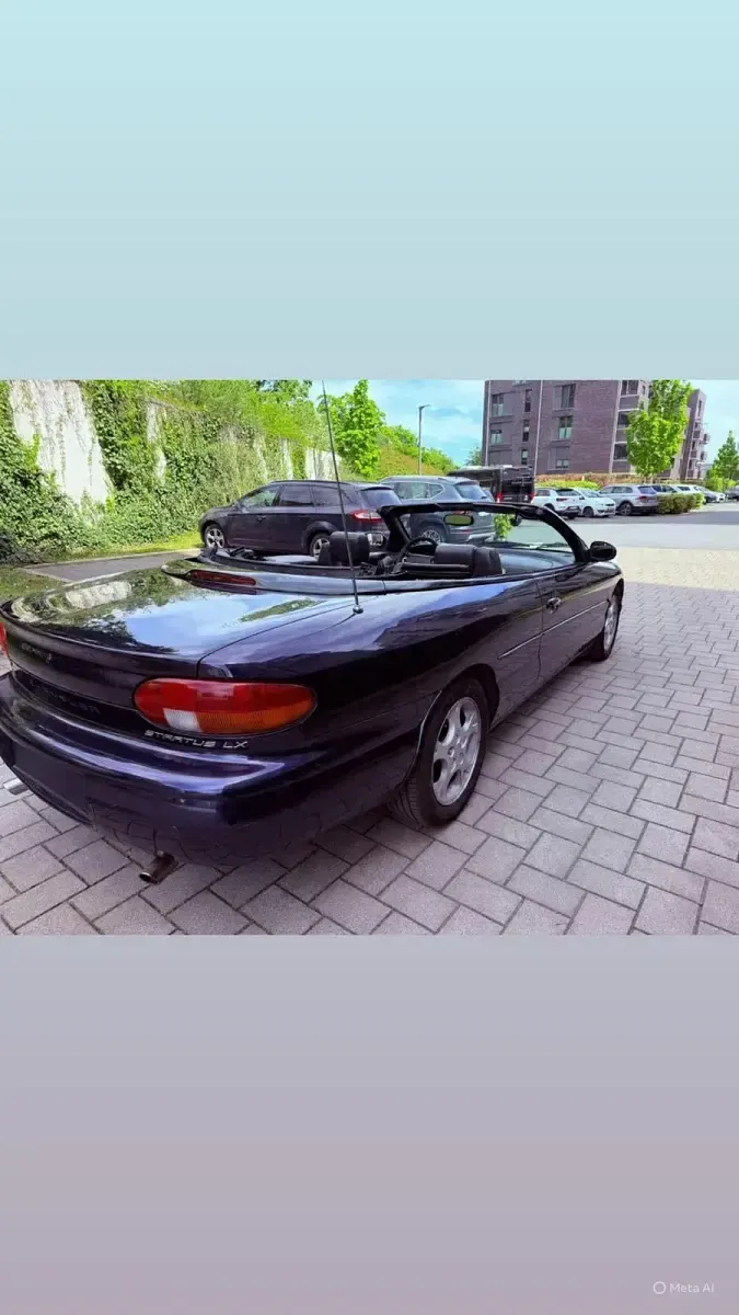 Second-hand Chrysler Stratus 163 CP (119 kW) 1998 Albastru Cabrio