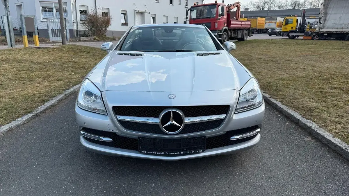 Gebraucht Mercedes SLK250 204 PS (150 kW) 2013 Silber Cabrio