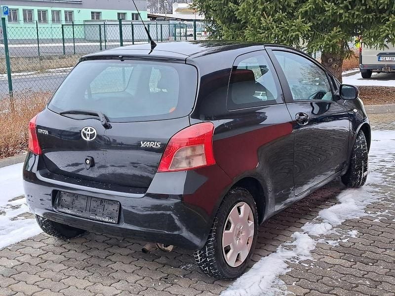 Gebraucht Toyota Yaris Sol 69 PS (50 kW) 2006 Schwarz Limousine