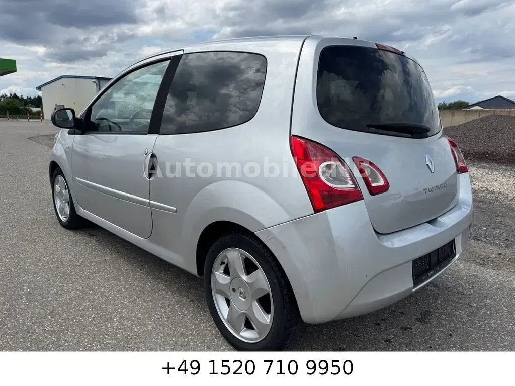 Gebraucht Renault Twingo Dynamique 75 PS (55 kW) 2013 Grau Kleinwagen