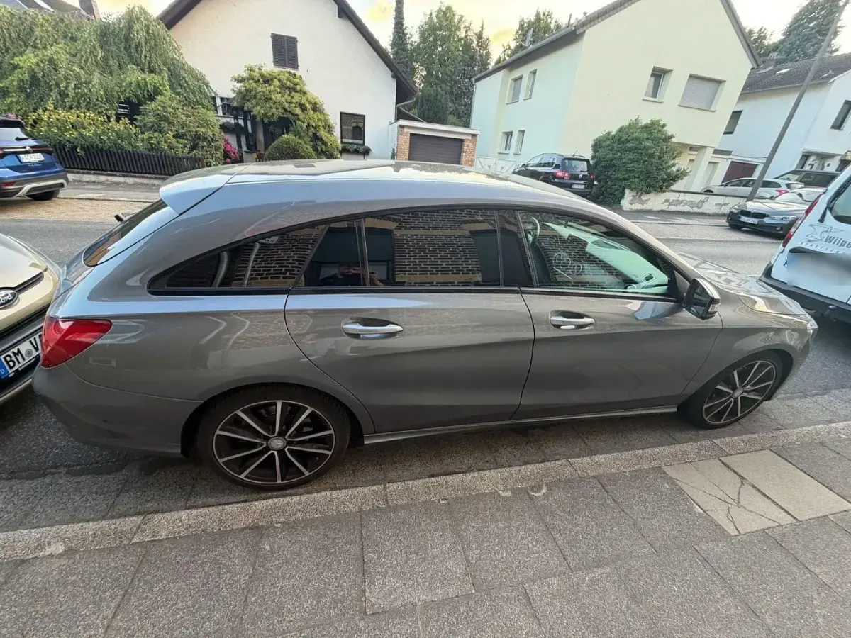 Gebraucht Mercedes 220 Urban 177 PS (130 kW) 2016 Grau Kombi
