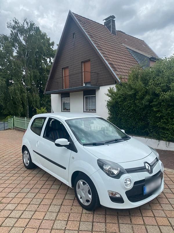 Weiß Gebraucht 2014 Renault Twingo Kleinwagen | 3.200 € (Etwas zu teuer) - Bild 1/4