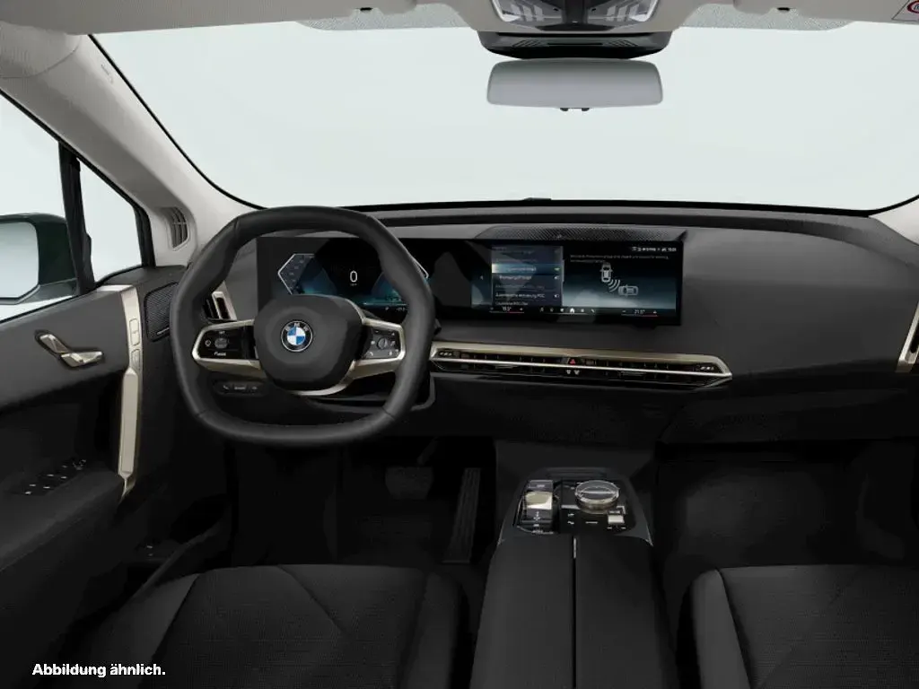 Gebraucht BMW iX 300 kW (408 PS) 2025 Black sapphire metallic SUV
