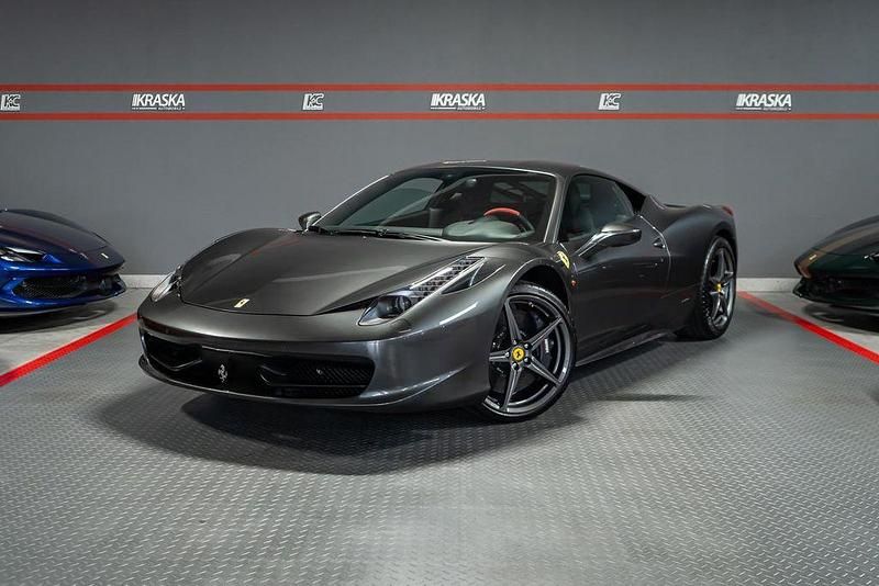 Grau Gebraucht 2012 Ferrari 458 Coupé | 289.950 € - Bild 1/4