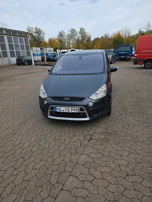 Gebraucht Ford S-MAX Titanium S 140 PS (102 kW) 2008 Grau Van / Kleinbus