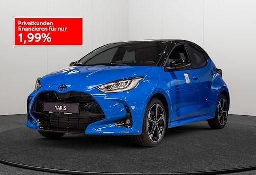 Neu Toyota Yaris Hybrid Plus 130 PS (95 kW) 2026 Blau Limousine