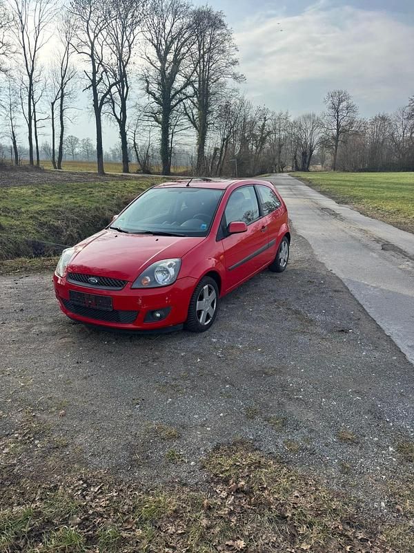 Gebraucht Ford Fiesta 70 PS (51 kW) 2005 Kleinwagen