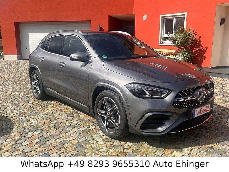 Grau Gebraucht 2024 Mercedes GLA220 SUV | 44.300 € (Guter Preis) - Bild 1/4