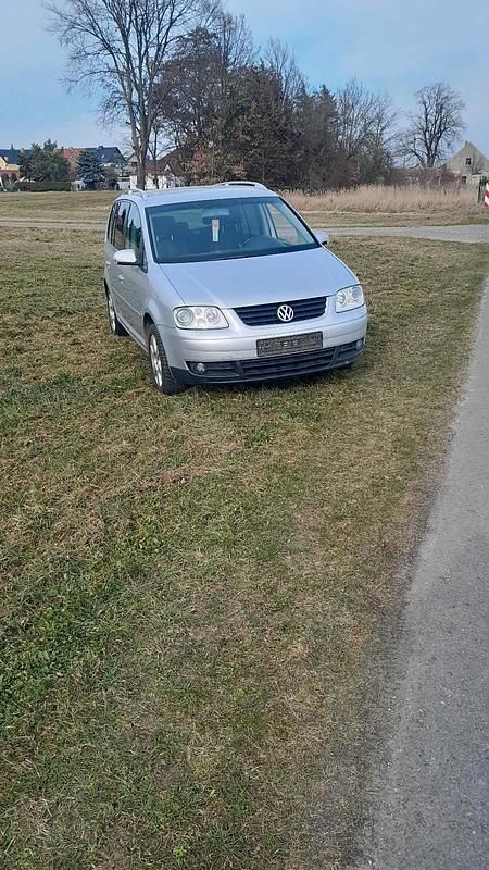 Gebraucht VW Touran 131 PS (96 kW) 2003 Silber Van / Kleinbus