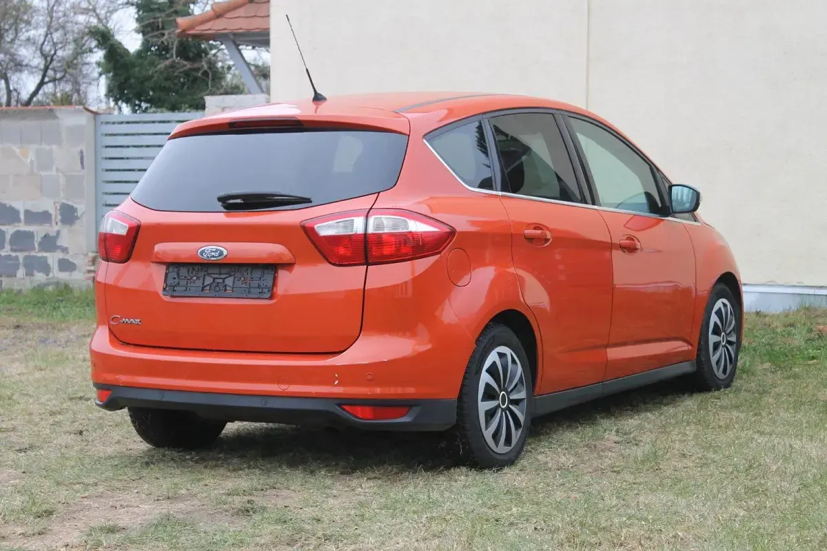 Gebraucht Ford C-MAX 140 PS (102 kW) 2012 Orange Van / Kleinbus