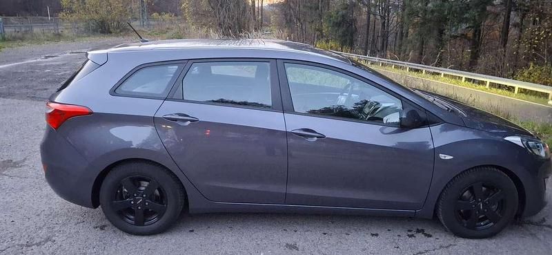 Gebraucht Hyundai i30 Passion 110 PS (80 kW) 2016 Kombi