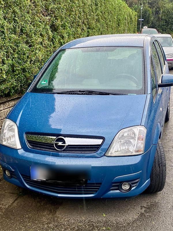 Blau Gebraucht 2006 Opel Meriva Van / Kleinbus | 1.990 € (Fairer Preis) - Bild 1/4