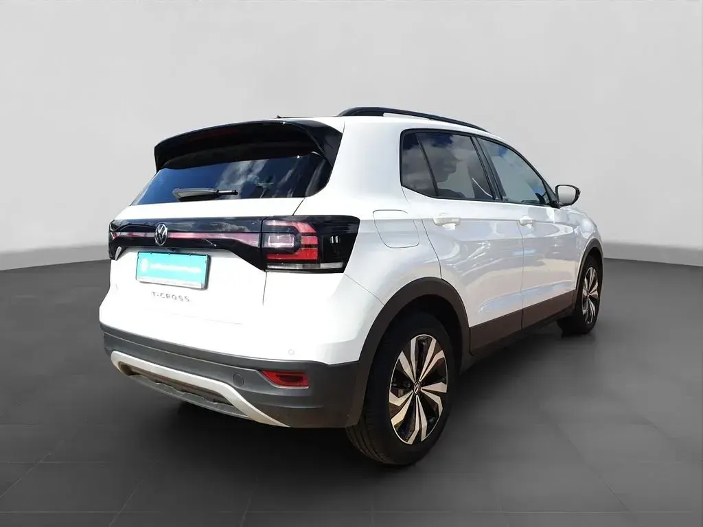 Gebraucht VW T-Cross Active 150 PS (110 kW) 2023 Weiß SUV